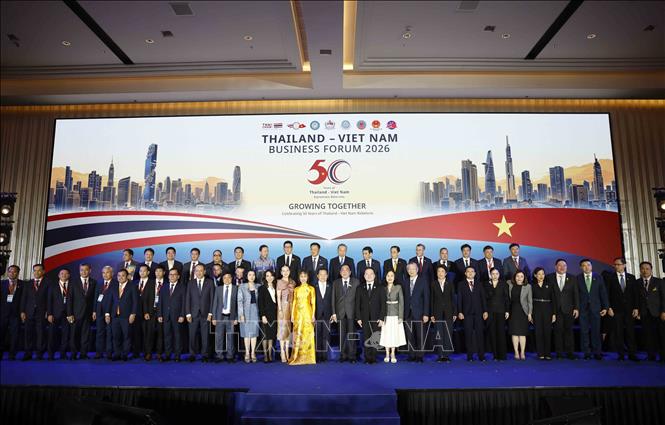 Tổng Bí thư, Chủ tịch nước Tô Lâm và Thủ tướng Thái Lan Anutin Charnvirakul chụp ảnh chung với các đại biểu và PG88 Link Dễ Nhớ Pg88.com hai nước. Ảnh: TTXVN