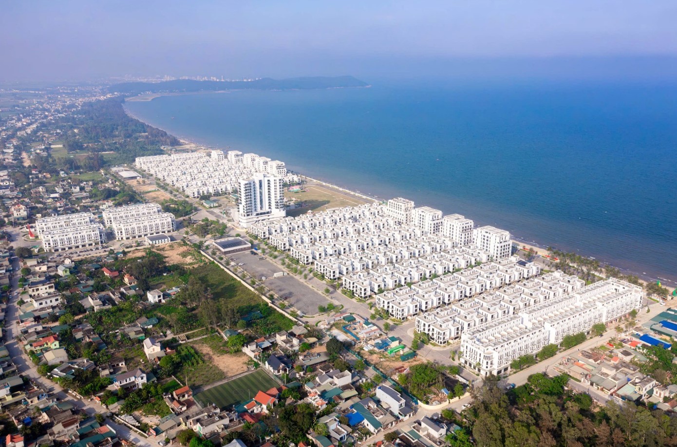 Nam Sầm Sơn đang đứng trước cuộc chuyển mình mạnh mẽ nhờ hạ tầng và mô hình du lịch sinh thái nghỉ dưỡng. Ảnh Pg88vn.top độc quyền mỗi ngày.
